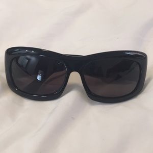 Black Gucci sunglasses